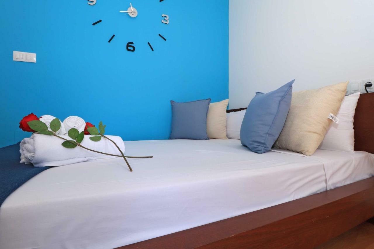 Del Parque Flats Estudio Lagunillas マラガ エクステリア 写真